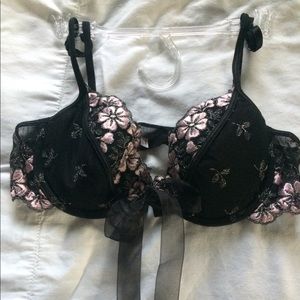 Victoria’s Secret Bra and Thong Set